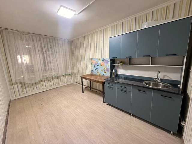 Продаю 2-комнатную квартиру, Пишпек.