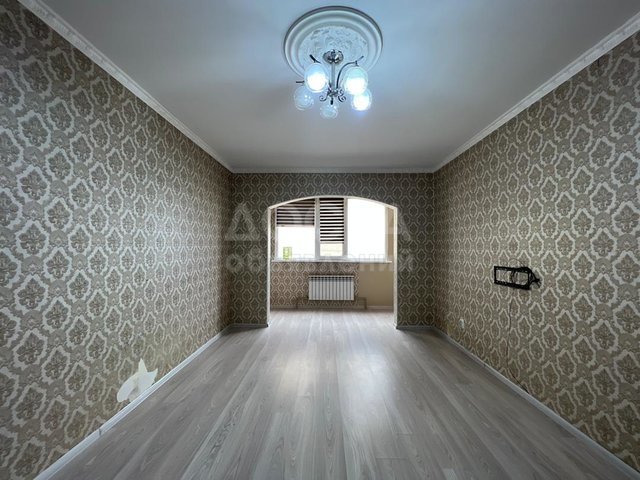 Продаю 1-комнатную квартиру, Баха/Гагарина.