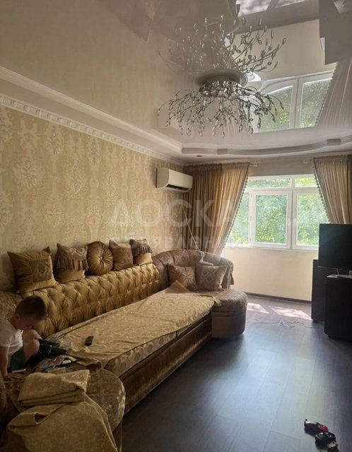 Сдаю 2-комнатную квартиру, Молодая гвардия/Боконбаева.