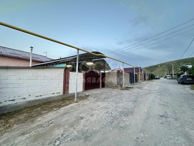 Продаю дом, 4 сот., кирпич, Чон-Арык.