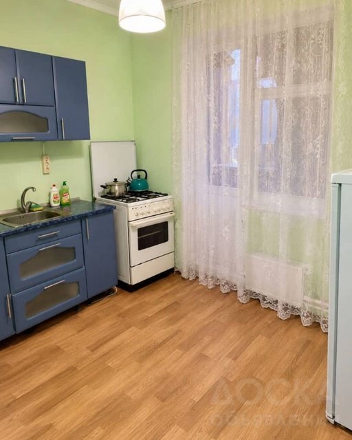 Сдаю 1-комнатную квартиру, Джал.