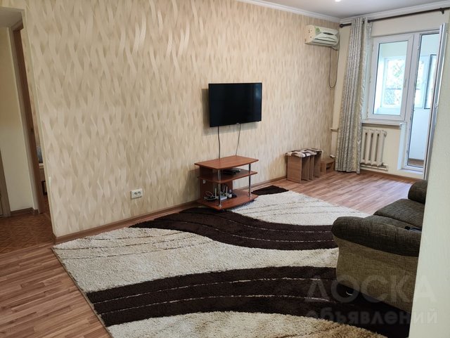 Сдаю 3-комнатную квартиру, квартиру, район улиц Московская-Калыка Акиева.