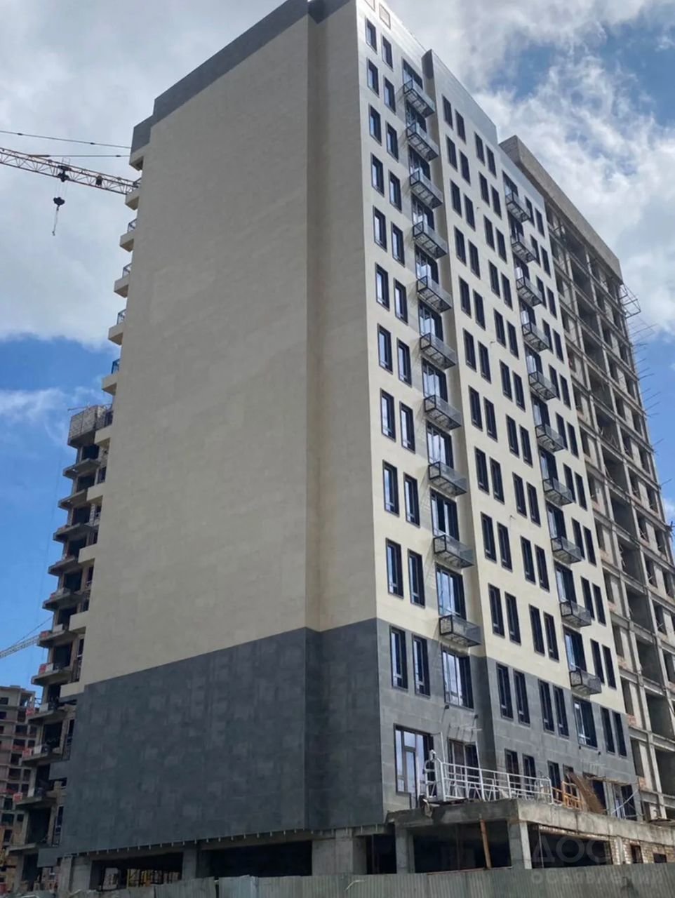 Продаю 3-комнатную квартиру, Мкр Асанбай, ЖК Crystal Tower". — фото 3