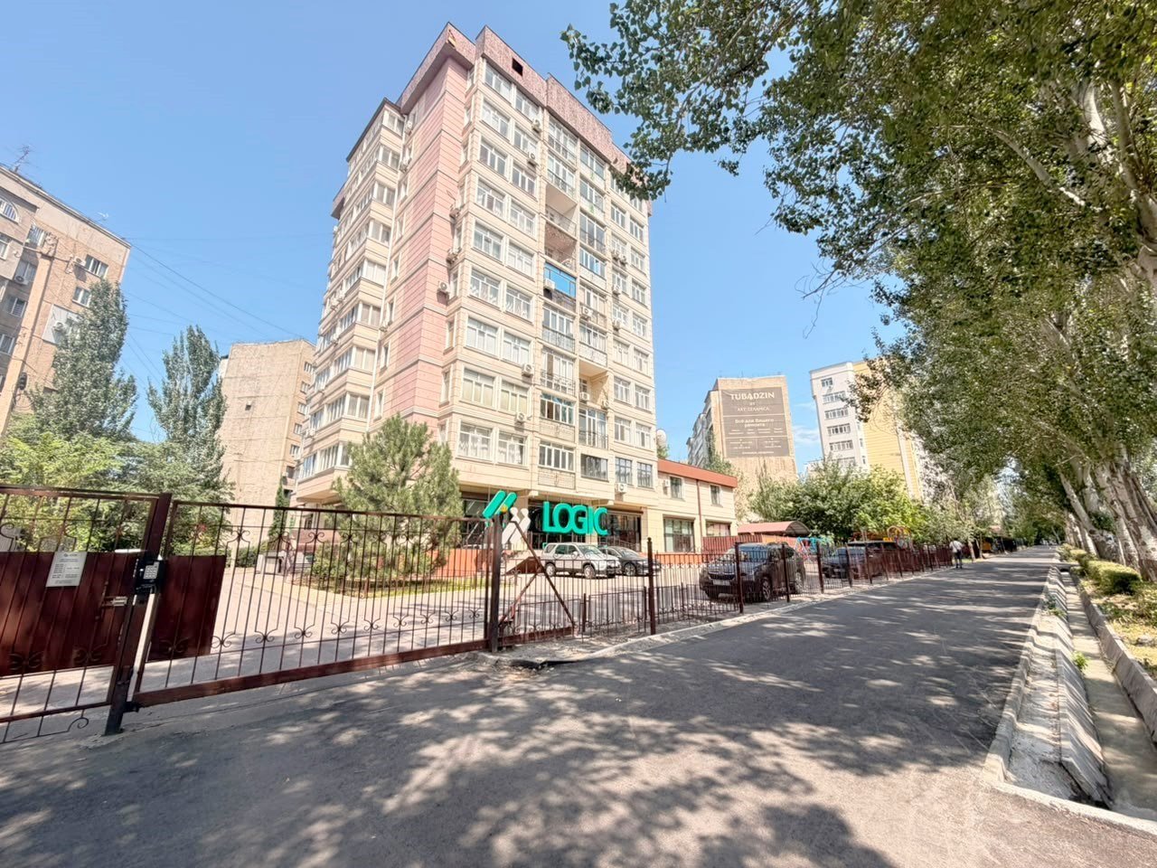 Продаю 2-комнатную квартиру, Асанбай.
