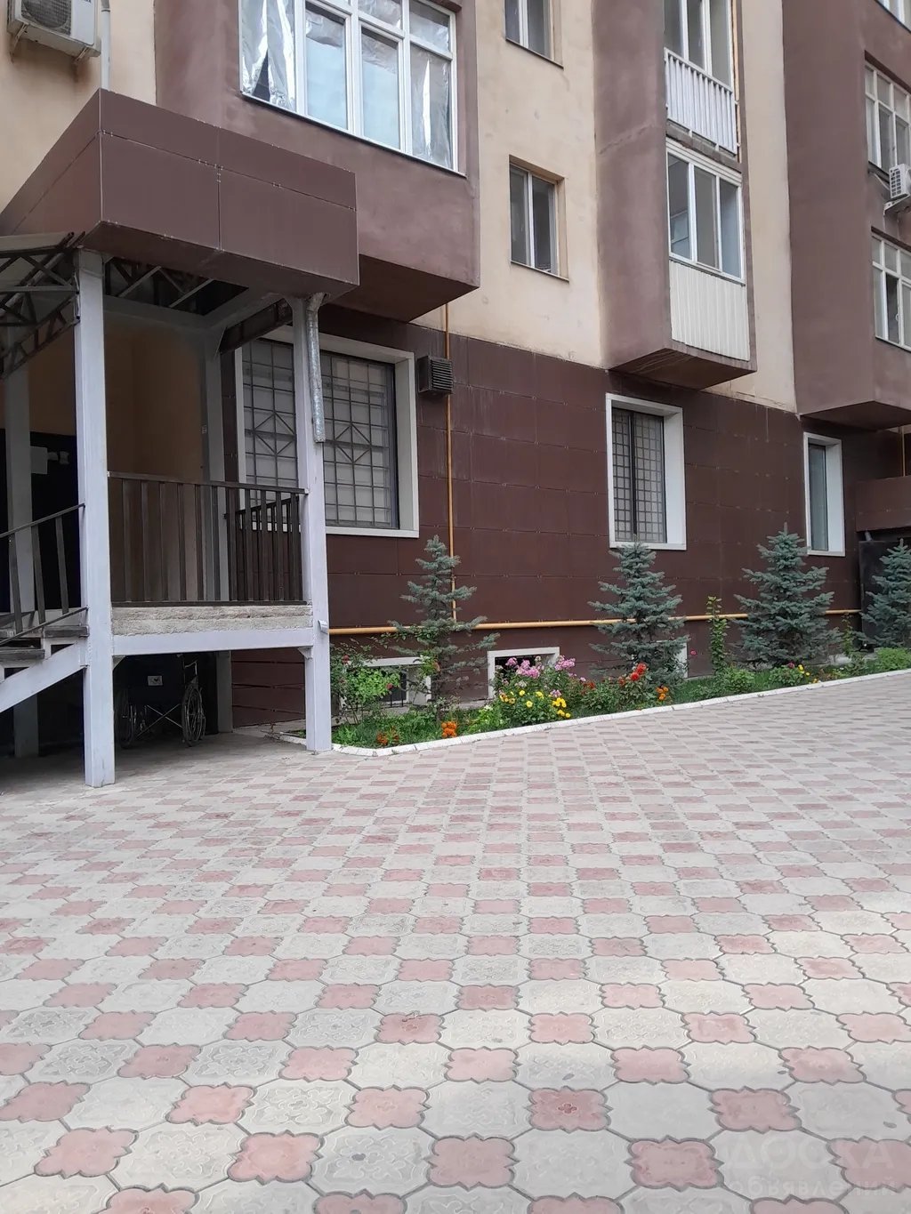 Продаю 2-комнатную квартиру, Тыналиева 1/2 Бишкек. — фото 3