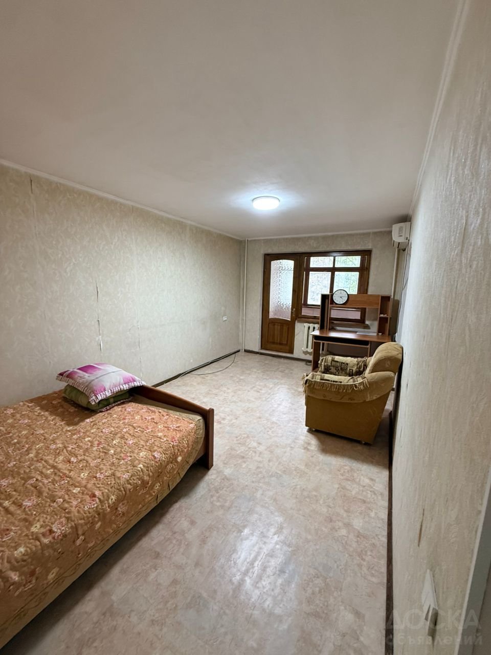 Продаю 1-комнатную квартиру, 6мкр по Сухэ-Батора. 63000$.: фото 1