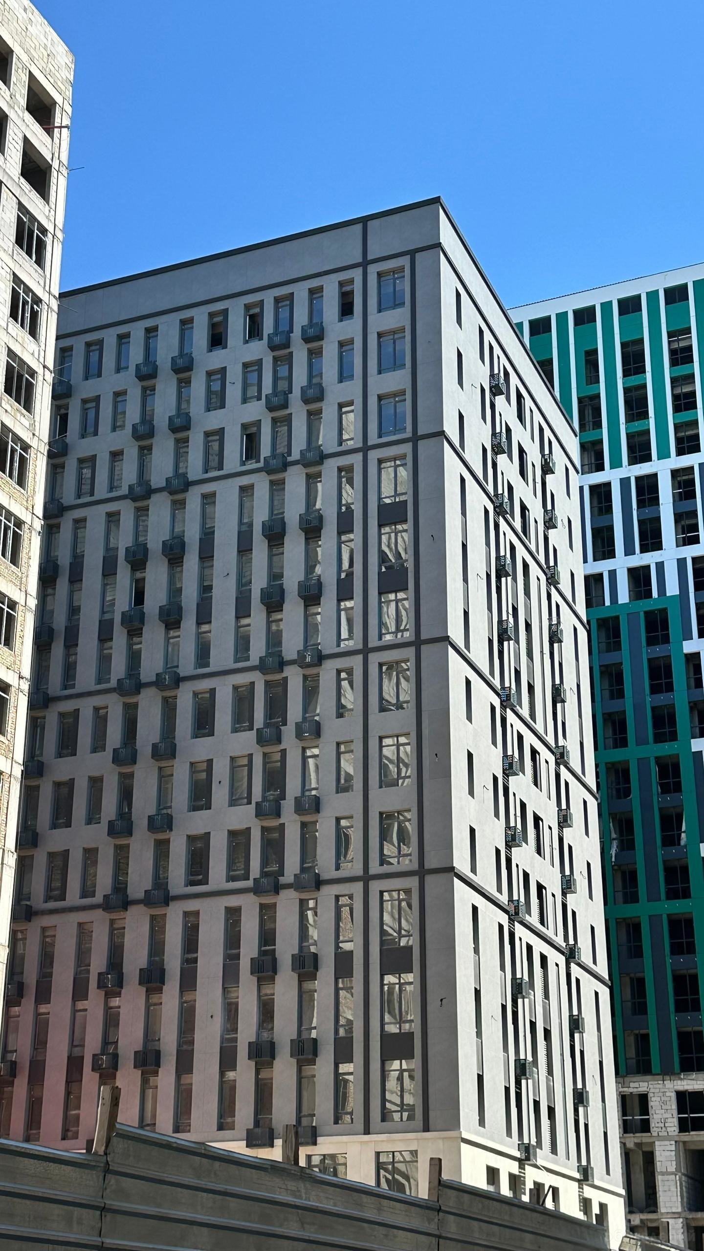 Продаю 2-комнатную квартиру, Мкр Асанбай, ЖК "New-York City". — фото 3
