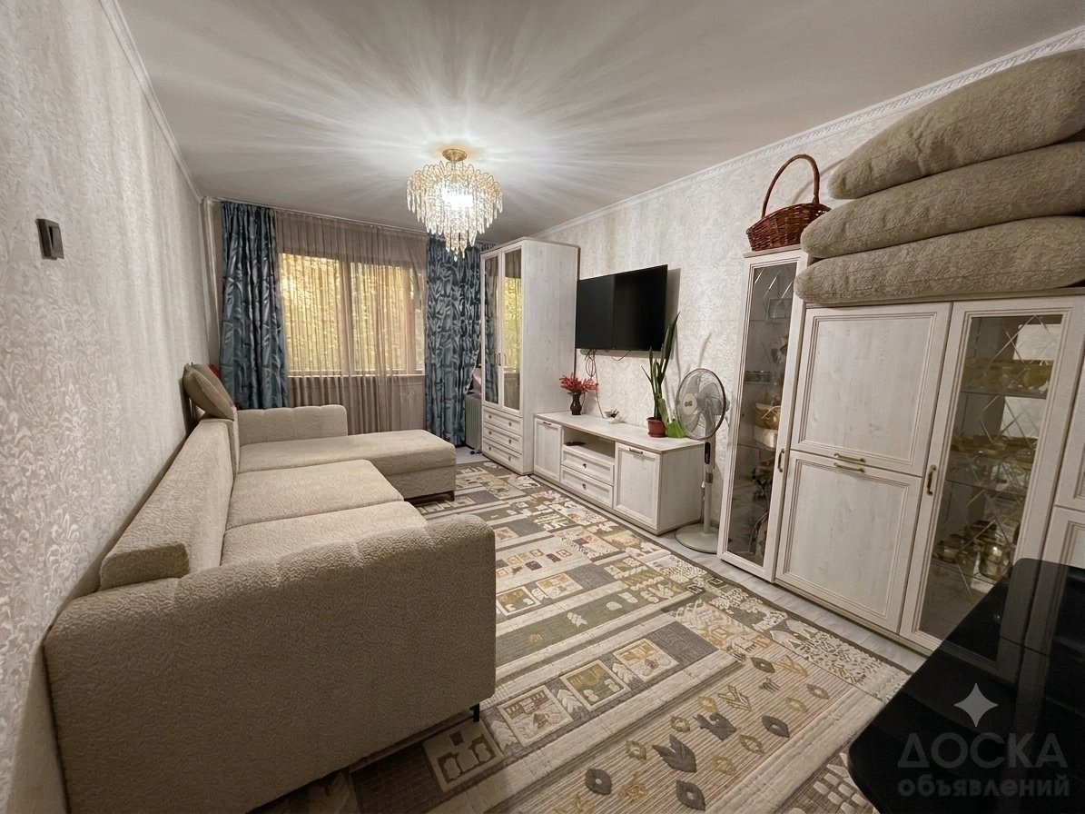 Продам 2-комн. квартиру, 8 мкр., 44 м²: фото 4
