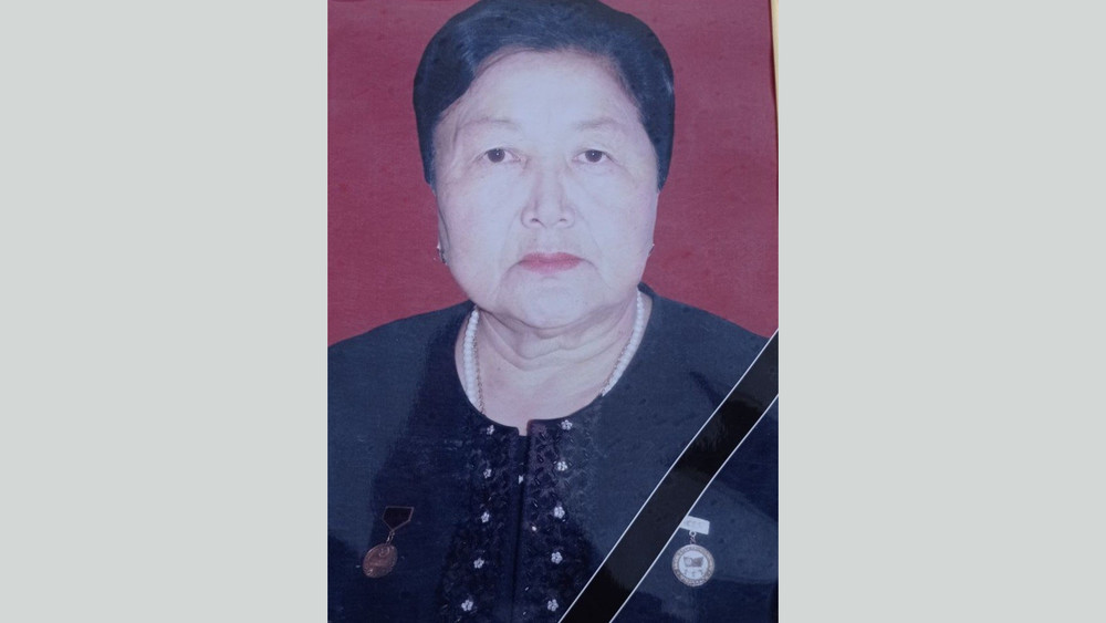 Акин Токтосунова