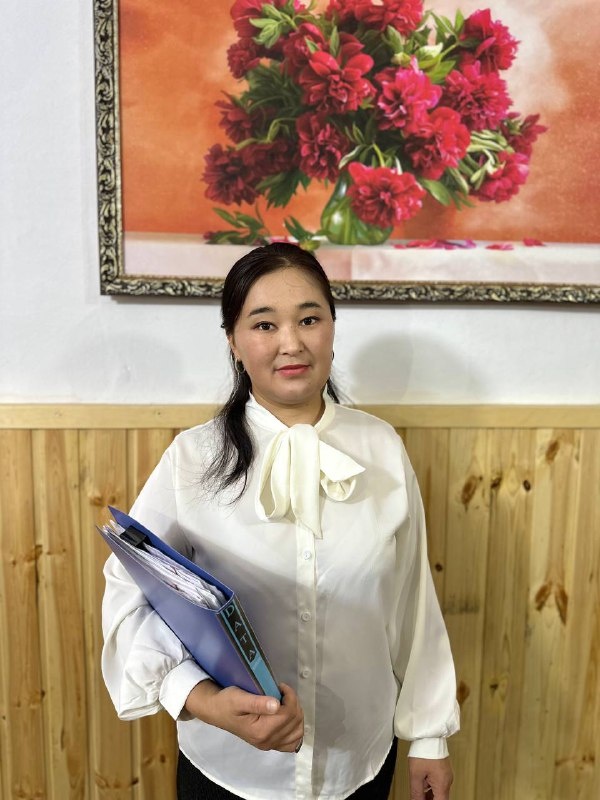 Воспитатель ясельной группы Мырзагуль Алмазбековна